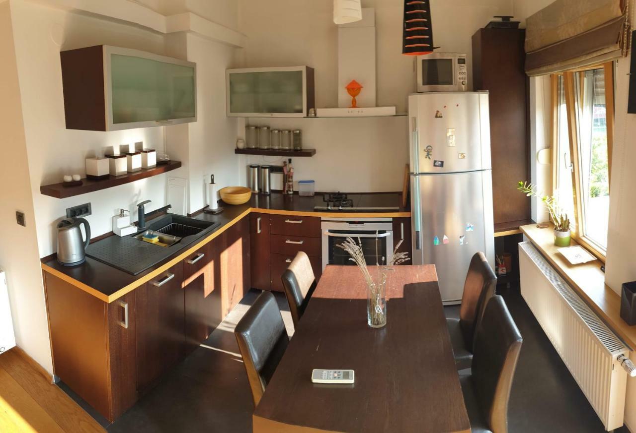 Parkview Apartment In Zagreb'S Favorite Neighborhood Exterior photo